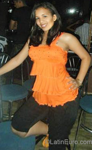 Date this cute Dominican Republic girl Massiel from Bahoruco DO11041