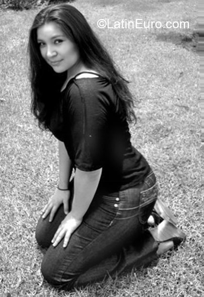 Date this attractive Mexico girl Aby31 from Guadalajara MX712