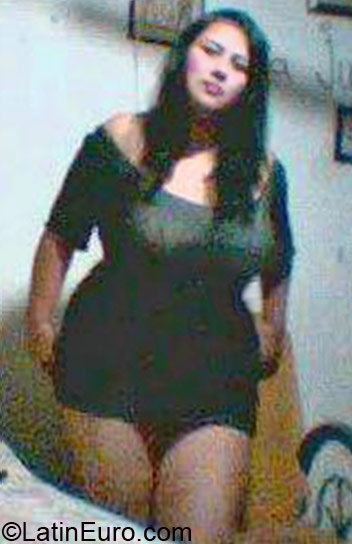Date this athletic Colombia girl Lali from Bogota CO10369