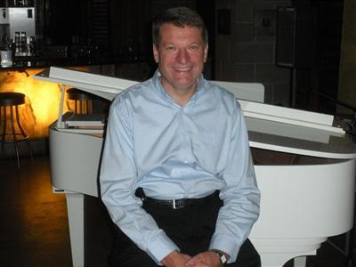 Date this good-looking United States man Martinglo from Springs US13016