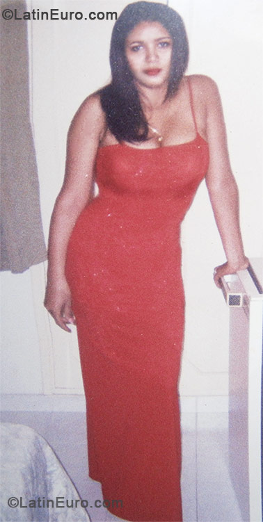 Date this tall Colombia girl Yolana from Bogota CO10406