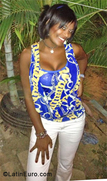 Date this stunning Dominican Republic girl Ramona from Santiago DO11251
