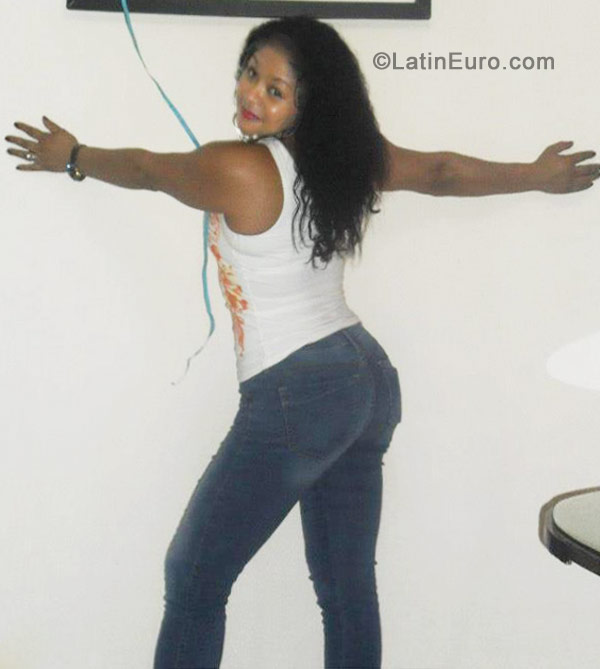 Date this funny Colombia girl Martha liliana from Cali CO10425