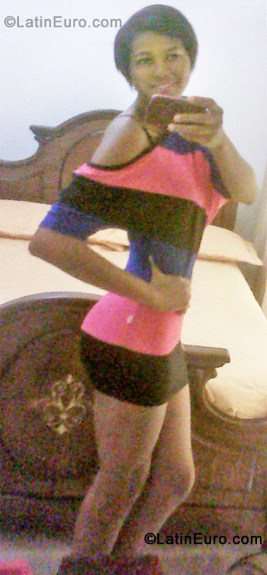 Date this exotic Colombia girl Miryan from Cartagena CO10804