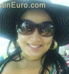 Date this gorgeous Brazil girl Vanessa from Salvador BR6712
