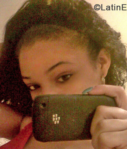 Date this lovely Dominican Republic girl Yissel from Santo Domingo DO11345