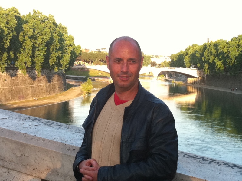 Date this good-looking Italy man Serio from Roma IT184