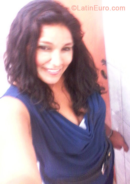 Date this charming Peru girl Denisse from Lima PE545