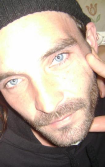 Date this young United States man Loukworm from San Diego US13134