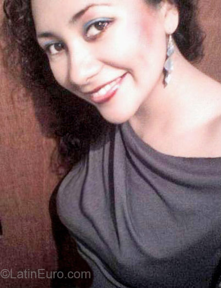 Date this beautiful Peru girl Karol from Lima PE590