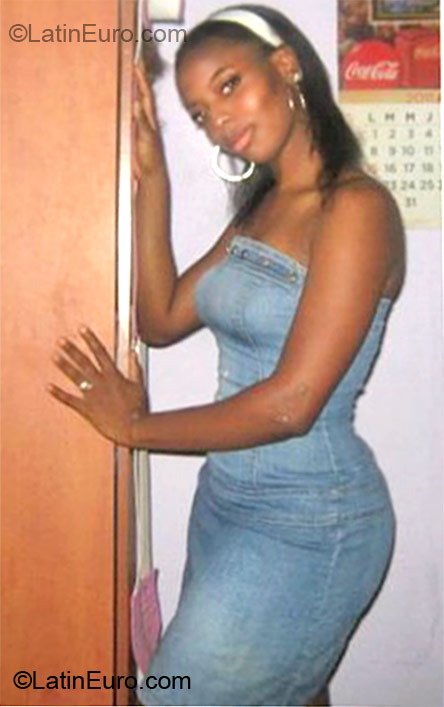 Date this funny Colombia girl Patricia from Villavicencio CO10636