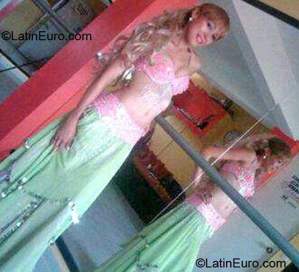 Date this athletic Dominican Republic girl Lakorny 01 from Santo Domingo DO11465