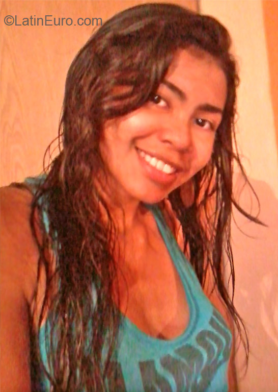 Date this stunning Colombia girl Samantha from Barranquilla CO10660
