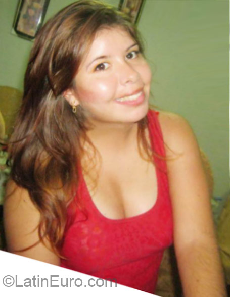 Date this hard body Peru girl Cindy cher from Chiclayo PE690