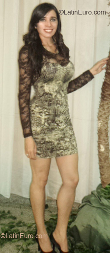 Date this delightful Brazil girl Fabrizia from Cuiaba BR6811