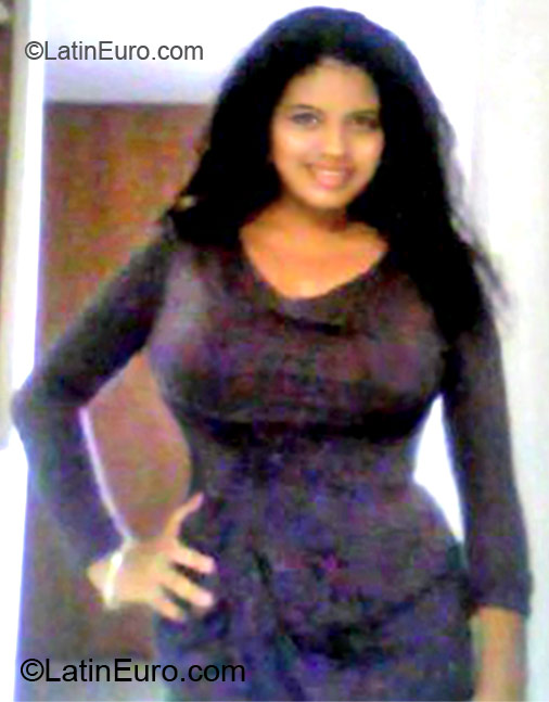 Date this young Peru girl Diana from Chimbote PE805