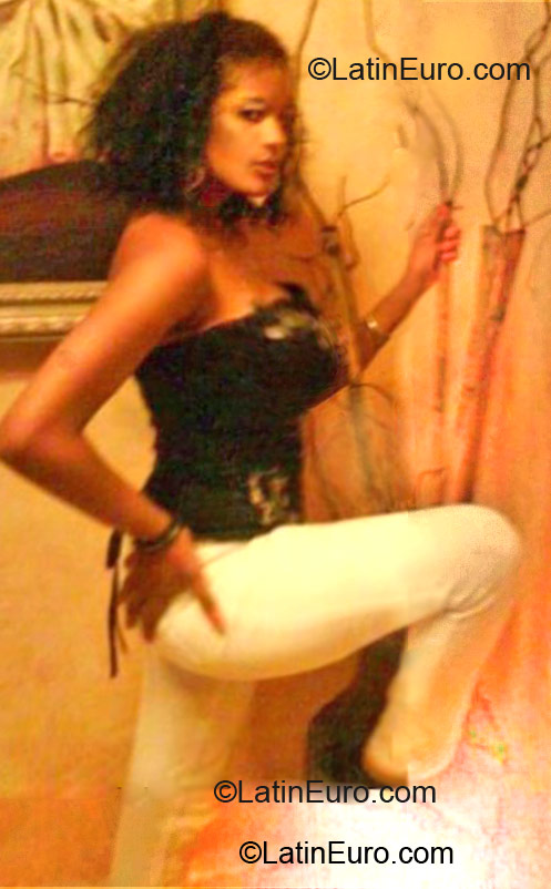 Date this young Dominican Republic girl Yanette from Santiago DO11647