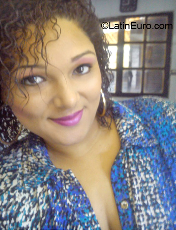 Date this hard body Brazil girl Amanda from Rio De Janeiro BR6827