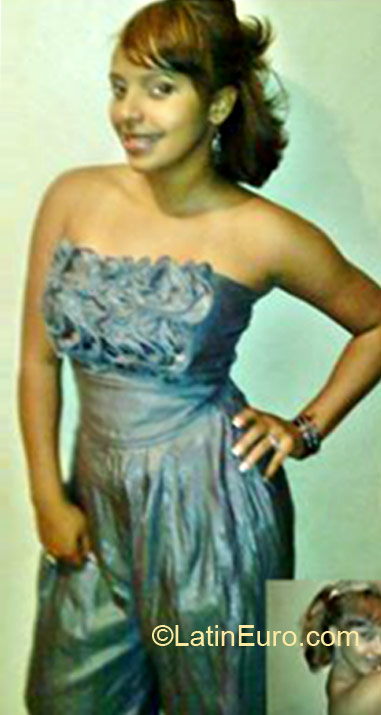 Date this gorgeous Dominican Republic girl Kilsy from Santiago DO11588