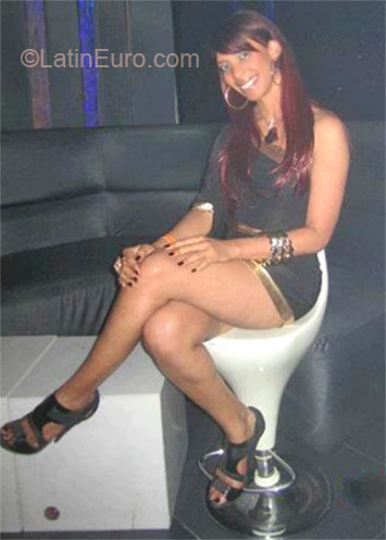 Date this tall Dominican Republic girl Ana iris from Santiago DO11594