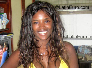 Date this foxy Brazil girl Amanda from Rio De Janeiro BR6838