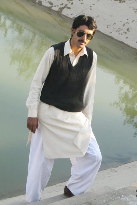Date this athletic Pakistan man Shzi from Jauharabad PK48