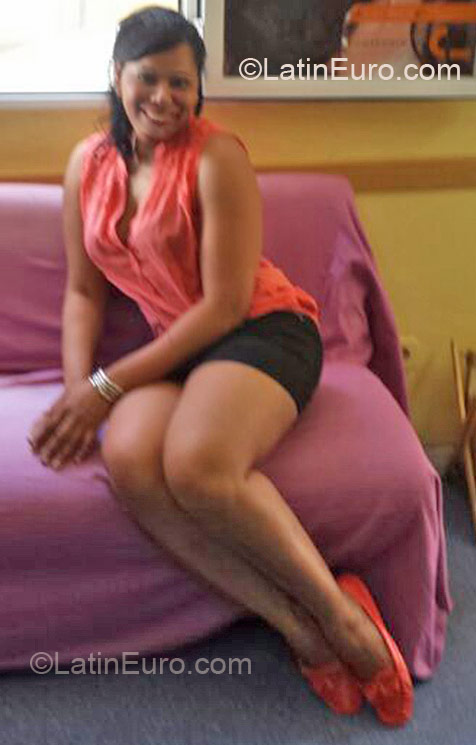 Date this beautiful Spain girl Marisol from Madrid ES242