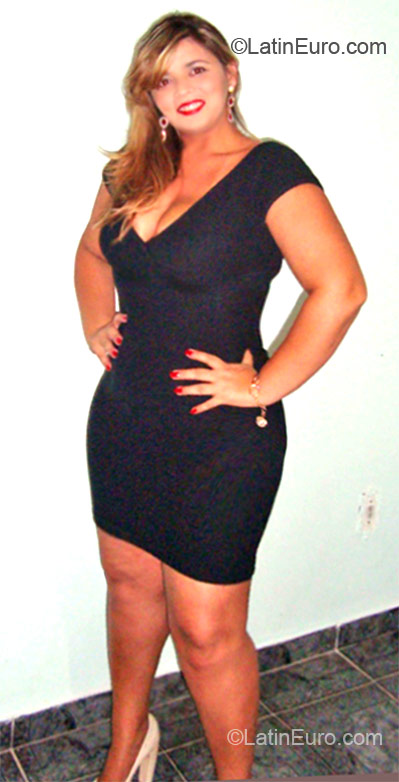 Date this cute Brazil girl Mayra from Brasilia BR9984