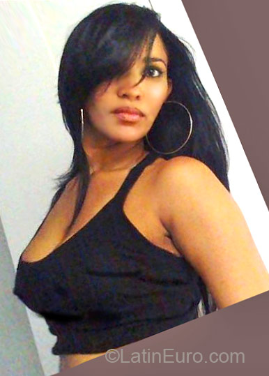 Date this georgeous Brazil girl Barbara from Salvador BR6847