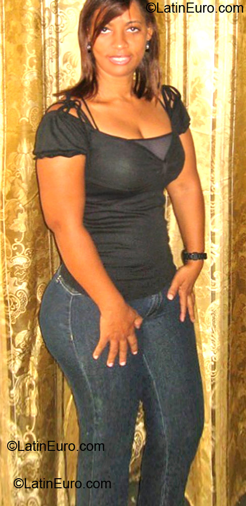 Date this hot Colombia girl Joani from Cartagena CO10783