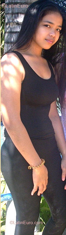 Date this georgeous Philippines girl Maria from San Fernando PH482