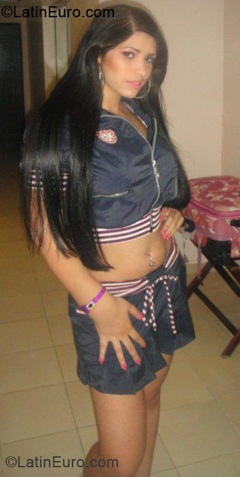 Date this cute Dominican Republic girl Yumamasiel from Santiago DO11783