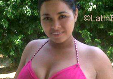 Date this cute Colombia girl Lizeth from Cali CO10864