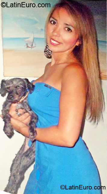 Date this young Brazil girl Cleo from Santos BR6940