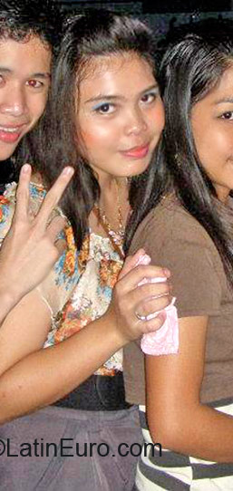 Date this cute Philippines girl Mary from Catbalogan City PH497