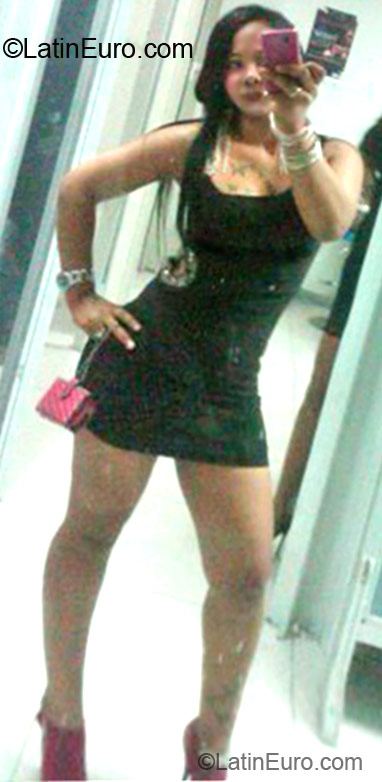 Date this hot Dominican Republic girl Kendry flores t from santriago DO11968