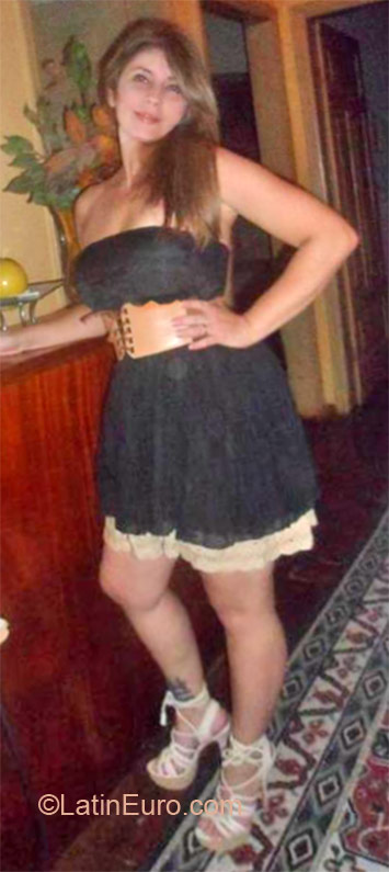 Date this hot Brazil girl Lora from Teofilo Otoni BR7020