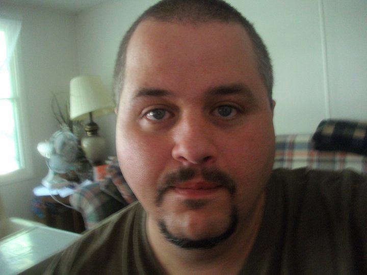 Date this athletic United States man Livefree18202ya from Syracuse US13484