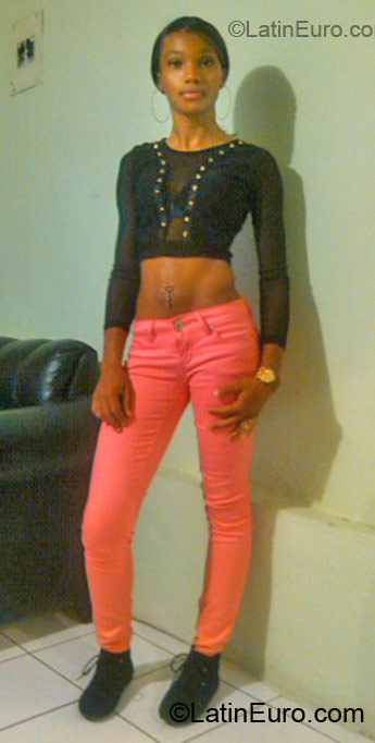 Date this athletic Jamaica girl Theresa from Montego Bay JM677