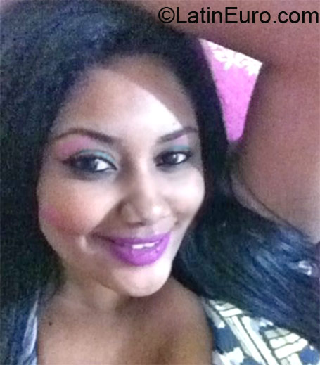 Date this beautiful Dominican Republic girl Estefanymarte from Santiago DO12027