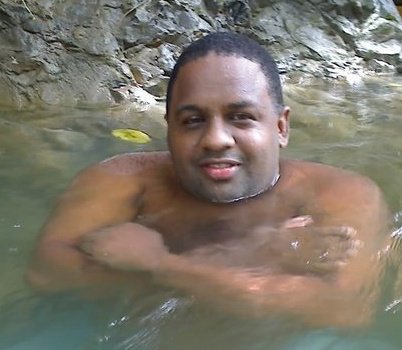 Date this tall Dominican Republic man Florentino pola from Estado Unidos DO12073