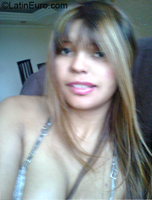 Date this fun Brazil girl Lilian from Sao Paulo BR7055