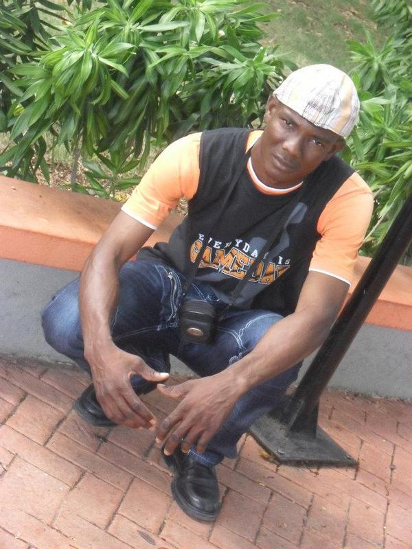 Date this lovely Haiti man Oscarsweet from Santiago HT31