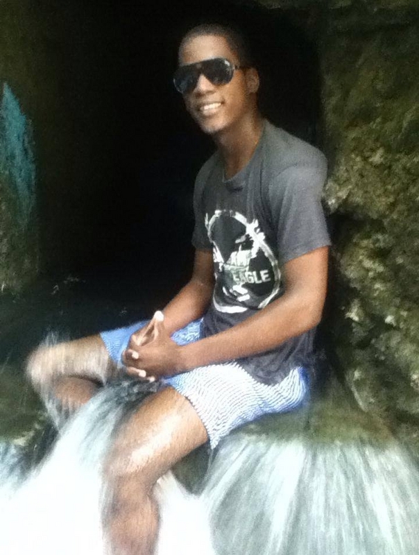 Date this stunning Dominican Republic man Manauri guillen from Santo Domingo DO12149