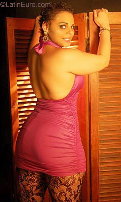 Date this sultry Brazil girl Angela Maria from Sao Paulo BR7067