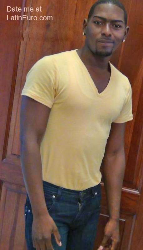 Date this cute Dominican Republic man Manuel from Santo Domingo DO12285