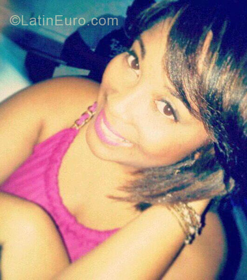 Date this good-looking Dominican Republic girl Patty from Santo Domingo DO12434