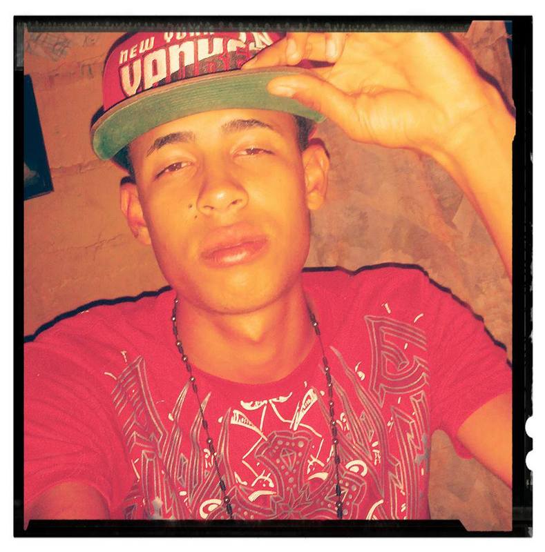 Date this foxy Dominican Republic man Kenly from Santiago DO12436
