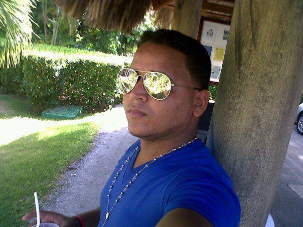 Date this georgeous Dominican Republic man Bombon16 from Santo Domingo DO12566