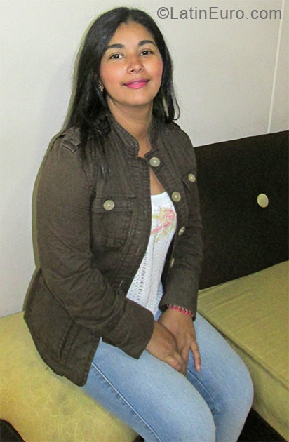 Date this good-looking Colombia girl Ruby from Medellin CO11446